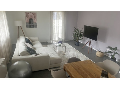 4½ ROOM APARTMENT IN NEERACH (ZH), FURNISHED, TEMPORARY - Ενοικιαζόμενα δωμάτια με παροχή υπηρεσιών