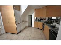 5 ROOM MAISONETTE APARTMENT IN MEILEN (ZH), FURNISHED,… - Ενοικιαζόμενα δωμάτια με παροχή υπηρεσιών