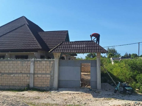 Jambiani  3 bedrooms unfinished house for sale - Appartamenti