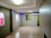 Townhouse for Rent - Casas