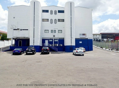 Medical Facility for Sale - Escritórios / Comerciais