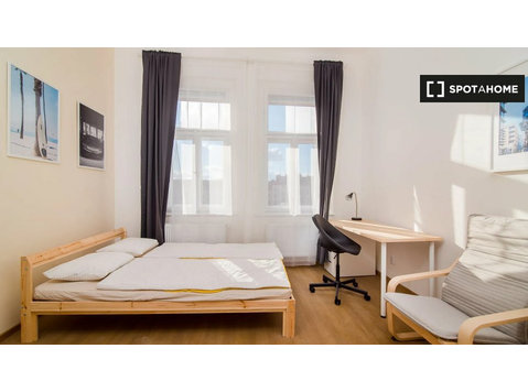 Zimmer zur Miete in einer Wohngemeinschaft in Prag - Vuokralle