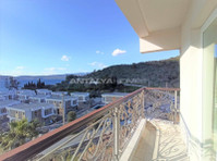 Apartment in a Complex Next to Marina in Milas, Mugla - Lakás