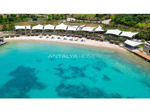 Beachfront Apartments in an Awarded Project in Adabuku… - Barınma
