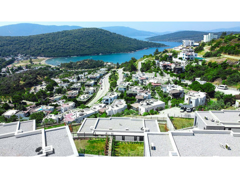 Deluxe Villas Close to Airport in Milas Adabuku - Residência