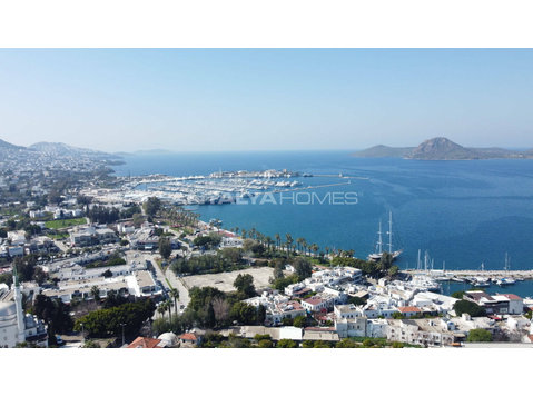 Detached House with Sea View in Yalıkavak Bodrum - Housing