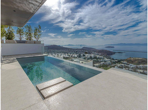 Detached Sea-View Villa with Private Pool in Bodrum Turkey - Housing