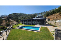 Detached Single Story Houses with Private Pools in Bodrum - Eluase