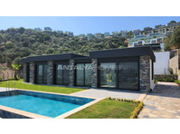 Detached Single Story Houses with Private Pools in Bodrum - Eluase