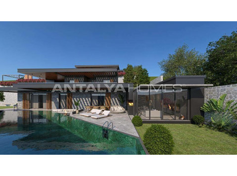 Detached Stone Villas with Private Pool in Bodrum Gumusluk - Asuminen