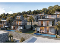 Detached Villas with Pool and Sea Views in Bodrum Gumusluk - Жилище