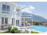 Furnished Detached House with 4 Bedrooms in Fethiye Ovacik - Locuinţe