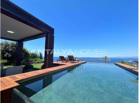 High Rental Income Guarantee Luxury Villas in Bodrum - Housing
