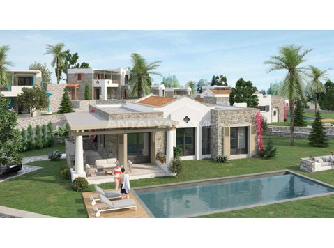 Houses with Private Pools and Sea Views in Bodrum Gumusluk - kudiyiruppu
