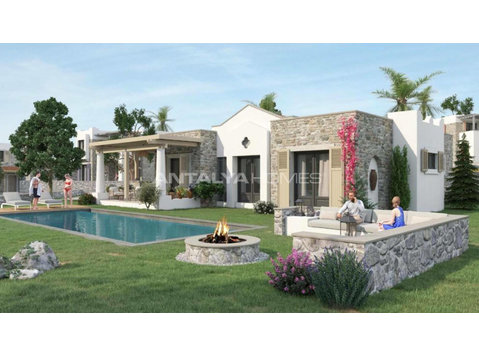 Houses with Private Pools and Sea Views in Bodrum Gumusluk - Logement