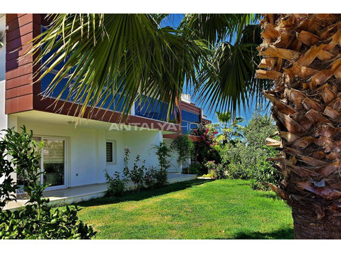 Investment Apartment in a Complex with Pool in Fethiye Mugla - Housing