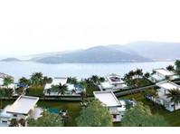 Luxury Houses with Private Beach and Heliport in Bodrum - Residência