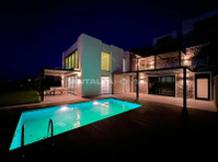 Luxury Pool Villas Close to the Center and Marina in Bodrum - Eluase