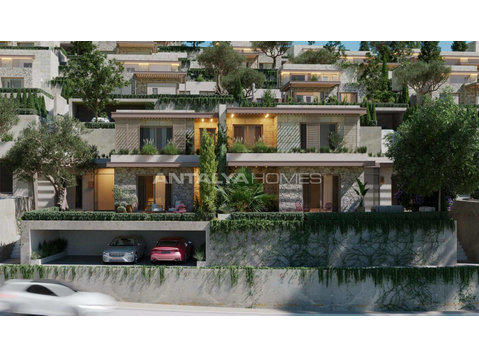 Real Estate with Sea Views and Gardens in Bodrum Konacık - Housing