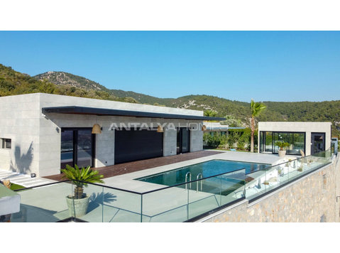 Spacious and Detached House in Complex in Bodrum Konacik - Housing