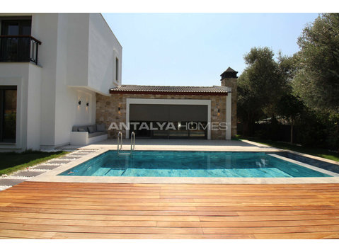 Stylish Villas with Private Pool and Garden in Bodrum - Immobilien