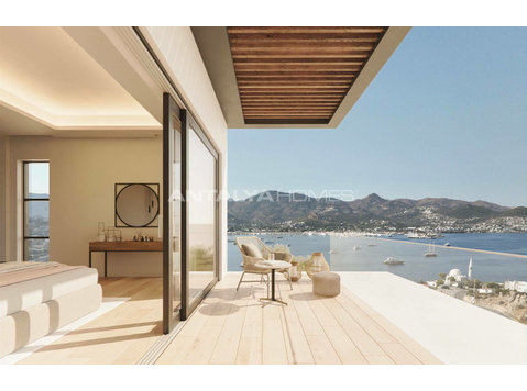 Villas with Panoramic Sea and Marina Views in Yalikavak… - Housing