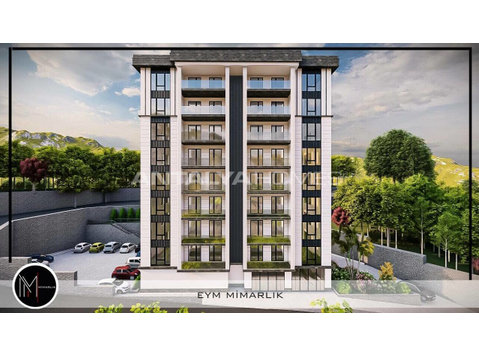 Flat in Trabzon with Sea View in a Well-Developed Complex - Locuinţe