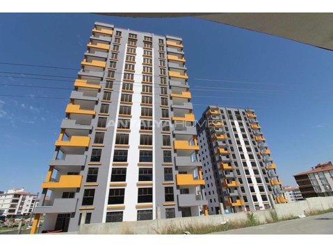 Brand-New Spacious Apartments in Ankara Yenikent - Housing