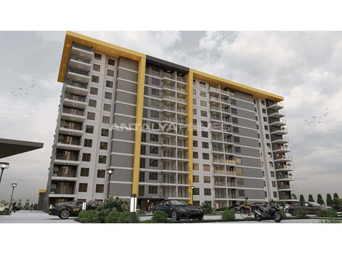 Centrally Located New Real Estate in Yenimahalle Ankara - Mājokļi
