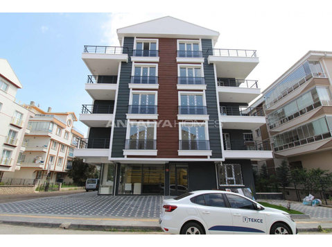 Flats with Easy Transportation Opportunity in Ankara Eryaman - Сместување