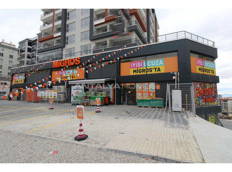 Large Commercial Properties on Main Avenue in Altindag… - 숙소