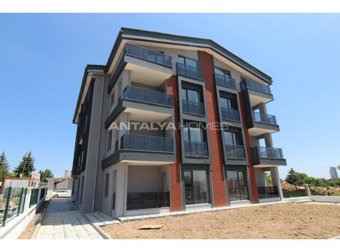 New-Build Investment Apartments in a Complex in Ankara Incek - 房屋信息