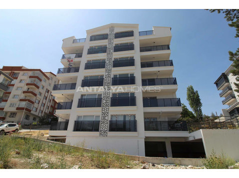 Ready to Move Apartments with City View in Ankara Cankaya - Housing