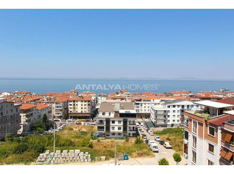 Panoramic Sea View Apartments in Yalova Cinarcik - Housing