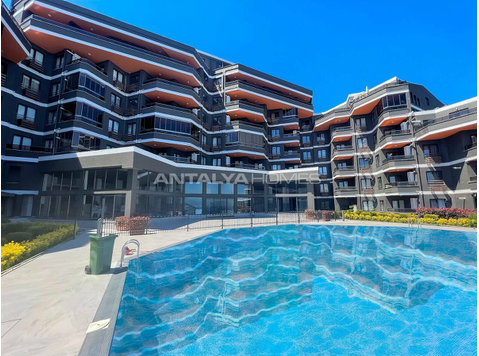 3-Bedroom Sea View Apartment in Bursa Mudanya - Housing
