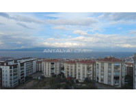 Central Real Estate in Prestigious Project in Bursa Mudanya - Barınma