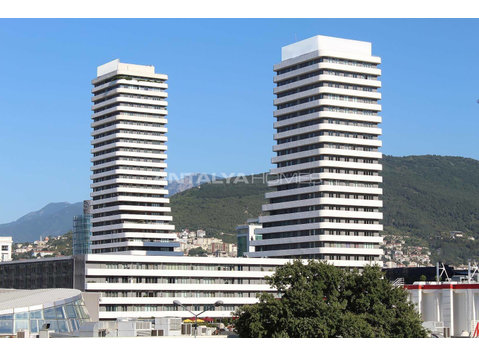 City and Mountain View Luxury Apartments in Bursa Nilüfer - Housing