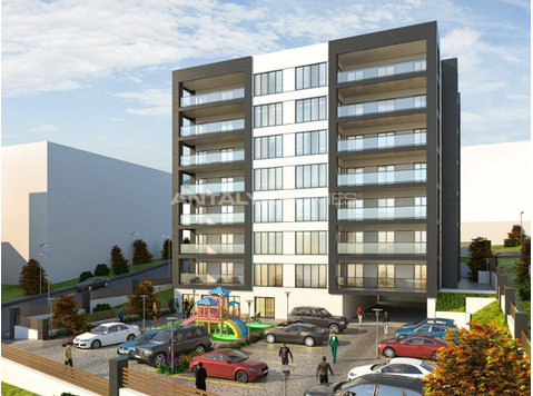 Spacious New Apartments in an Advantageous Location in Bursa - Housing
