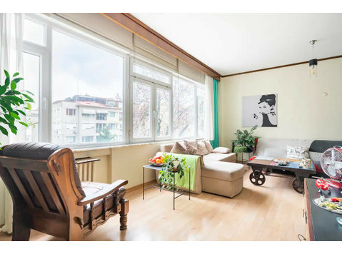 Flatio - all utilities included - Sunny Central Room -… - Collocation