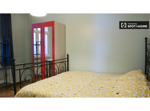 Bedroom with double bed - De inchiriat