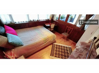 Room for rent in 3-bedroom apartment in Istanbul - الإيجار