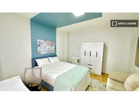 İstanbul Ottakring'de 6 yatak odalı dairede kiralık oda - Kiralık