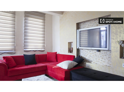 1-pokojowe mieszkanie z klimatyzacją do wynajęcia w Fatih,… - Mieszkanie
