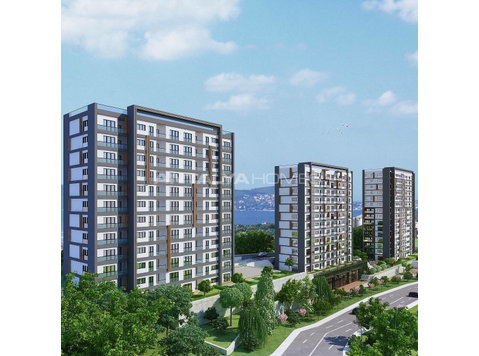 Apartments in a Comprehensive Residential Complex in Kartal - Residência