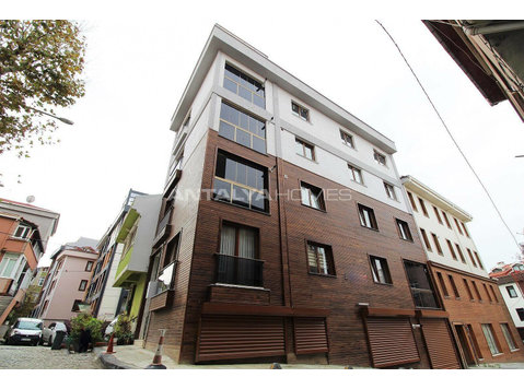 Duplex Apartment with Spacious Design Istanbul Eyupsultan - Lakás