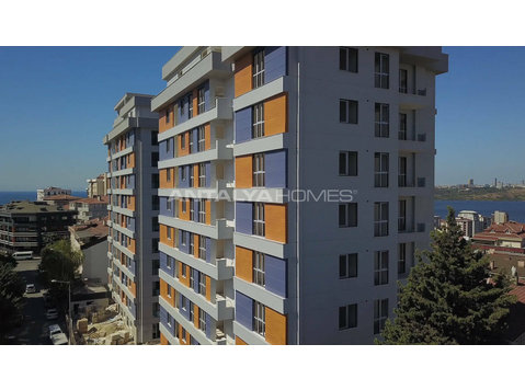 Flats Suitable for Investment in İstanbul Küçükçekmece - Housing