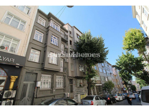 Furnished Building Suitable for Airbnb in Istanbul - Barınma