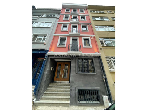 Key Ready Apartments Suitable for Investment in Beyoglu… - Barınma
