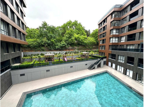 Spacious Flats with Contemporary and Luxe Design in Istanbul - Tempat tinggal