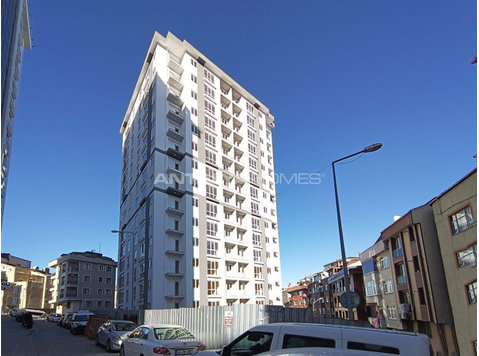 Well-Located Apartments in a Secure Complex in Istanbul - اسکان